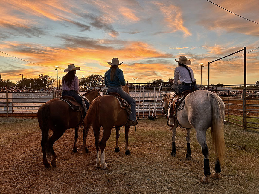 cowgirls IMG_1939