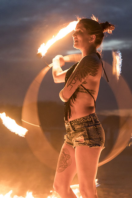 fire dancer 190321_0685